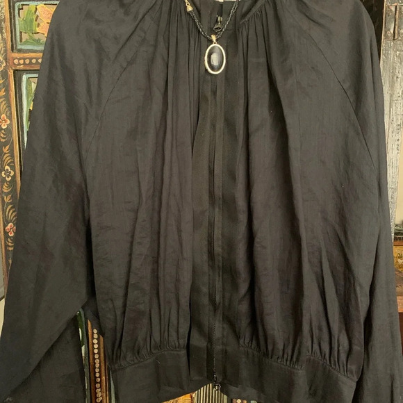 🌼INTERDEE Paris fashion sweater - Picture 2 of 4